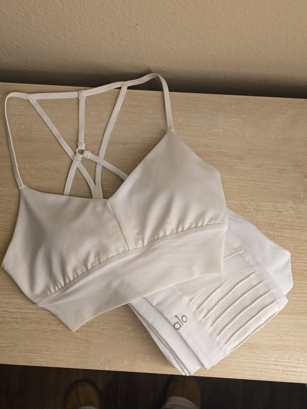 ALO NWOT SET XS Yoga Strappy Sports Bralette in Ivory Cream